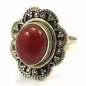 Stříbrný prsten s karneolem