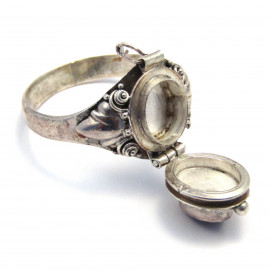 Stříbrný jedový prsten s ametystem