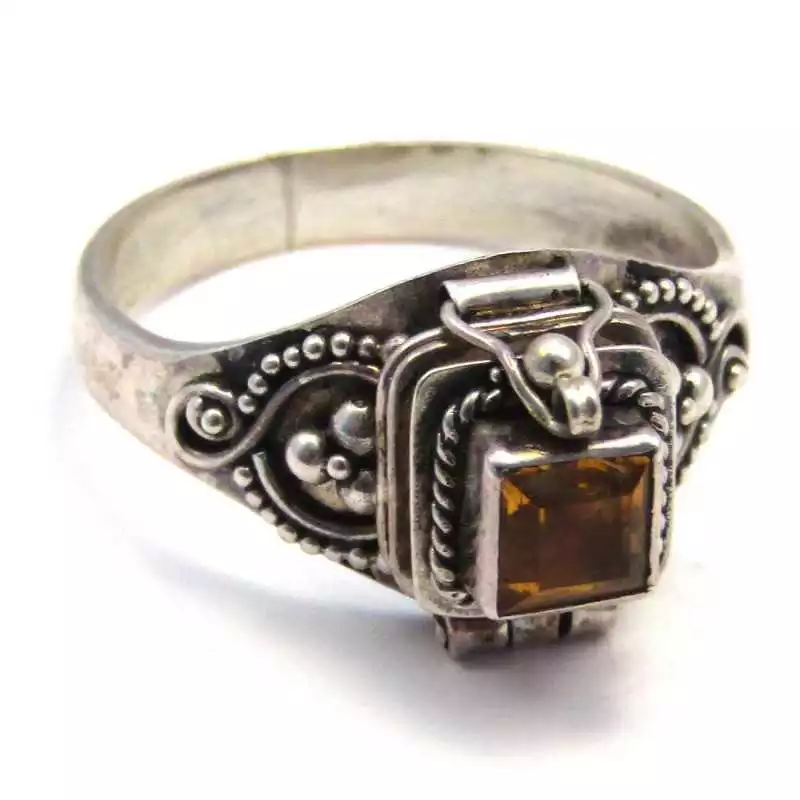 Stříbrný jedový prsten s citrínem