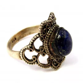 Stříbrný prsten s lapis lazuli