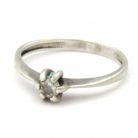 Stříbrný prsten s bílým topazem