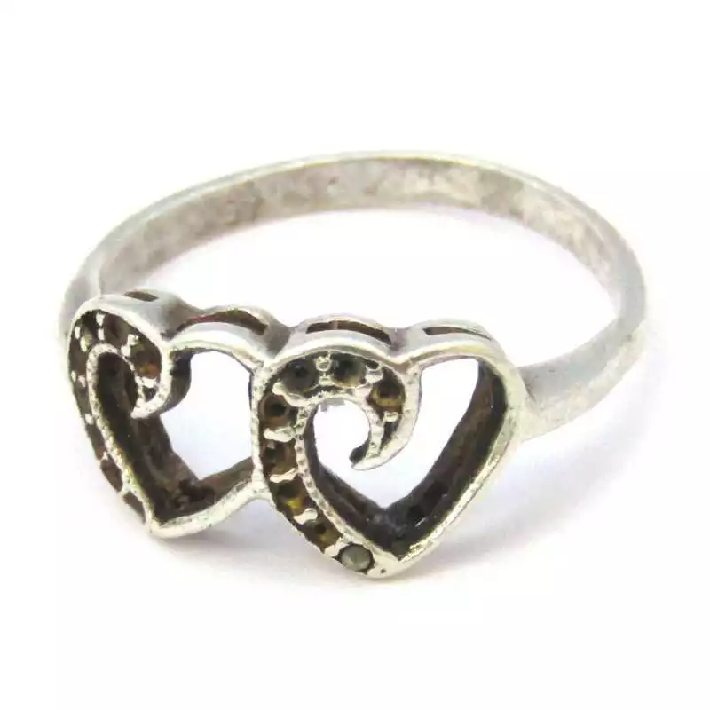 Stříbrný prsten srdce se zirkony