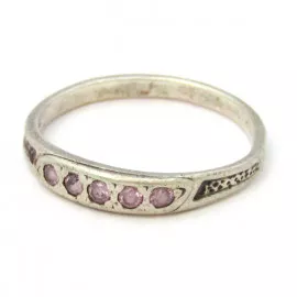 Stříbrný prsten s růžovými safíry