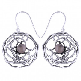 Stříbrné naušnice s růženínem