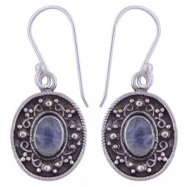 Stříbrné naušnice s měsíčními kameny