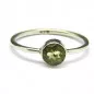 Stříbrný prsten s olivínem