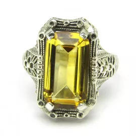 Stříbrný prsten s citrínem