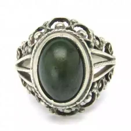 Stříbrný prsten s olivínem