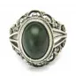 Stříbrný prsten s olivínem