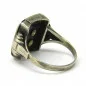 Stříbrný prsten s onyxem