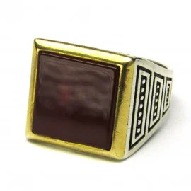 Stříbrný prsten s karneolem