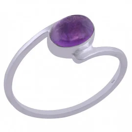Stříbrný prsten s ametystem