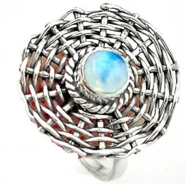 Stříbrný prsten s měsíčním kamenem