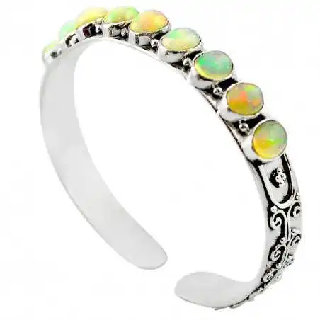Stříbrný náramek s opály