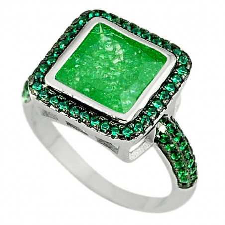 Stříbrný prsten se smaragdy
