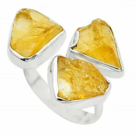 Stříbrný prsten s citrínem