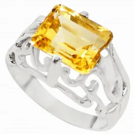 Stříbrný prsten s citrínem
