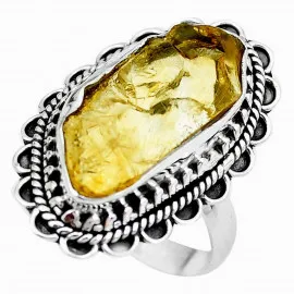 Stříbrný prsten s citrínem