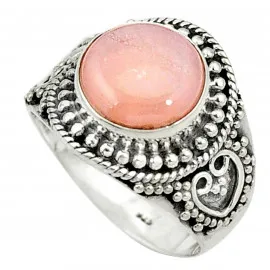 Stříbrný prsten s měsíčním kamenem