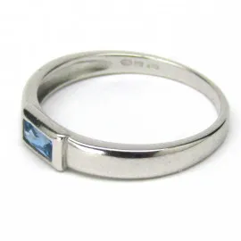 14 kt zlatý prsten se spinelem