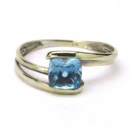 14 kt zlatý prsten se spinelem