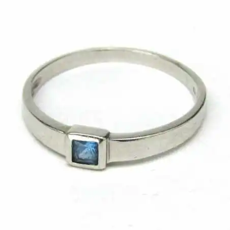 14 kt zlatý prsten se spinelem