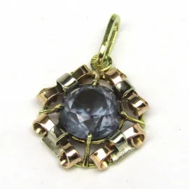 14 kt zlatý přívěsek se spinelem
