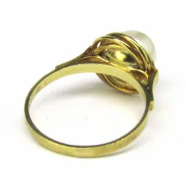 14 kt zlatý prsten s perlou