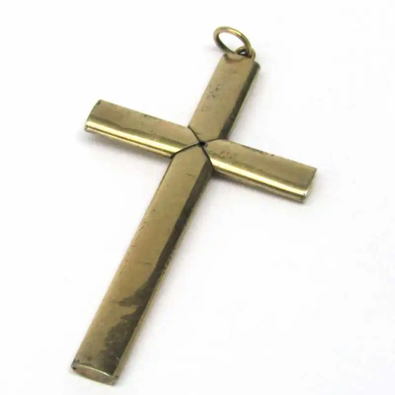 Stříbrný přívěsek kříž