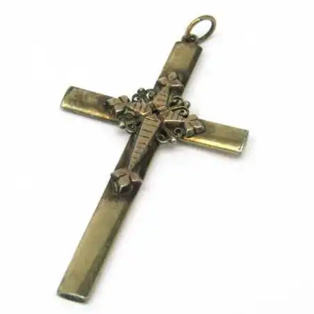 Stříbrný přívěsek kříž