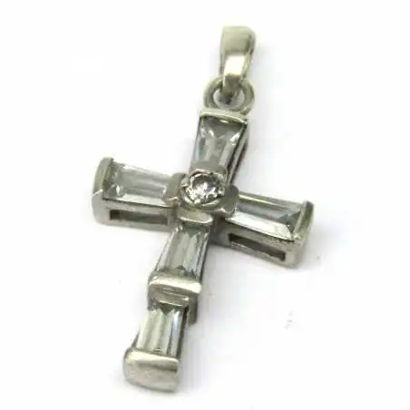 Stříbrný přívěsek kříž s topazy