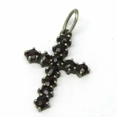 Stříbrný přívěsek kříž s granáty