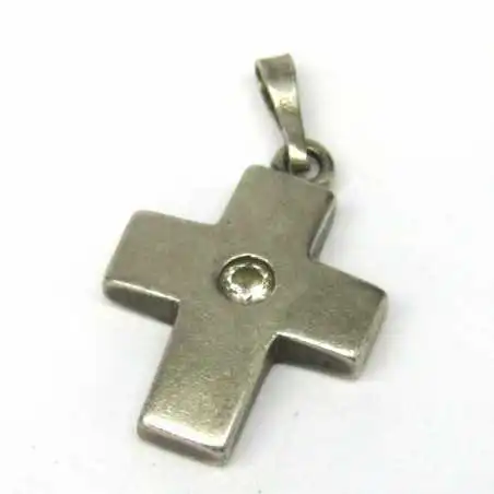Stříbrný přívěsek kříž s křišťálem