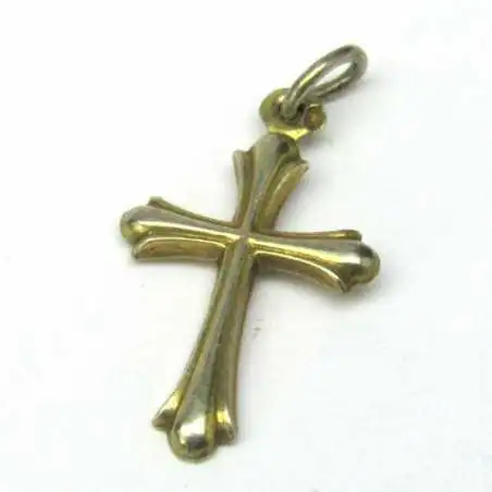 Stříbrný přívěsek kříž