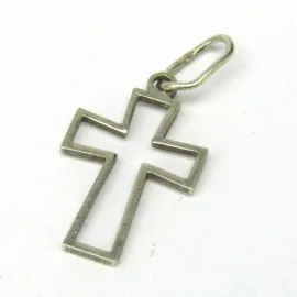 Stříbrný přívěsek kříž