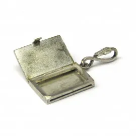 Stříbrný přívěsek