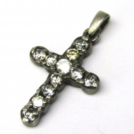 Stříbrný přívěsek kříž s křišťálem