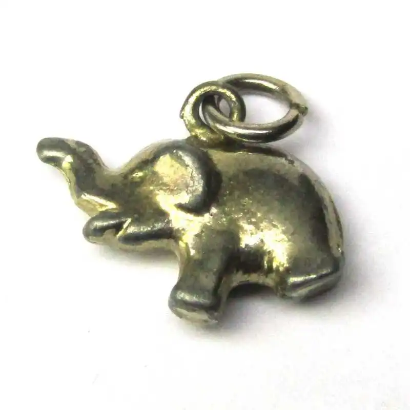 Stříbrný přívěsek slon
