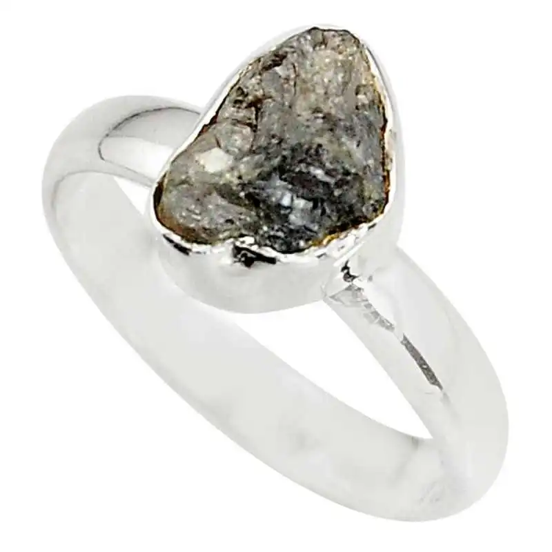 Stříbrný prsten s diamantem 3 kt