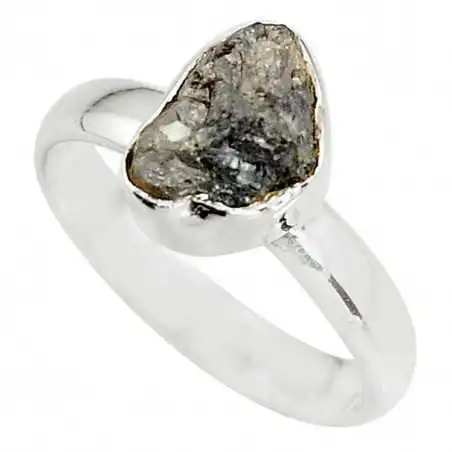 Stříbrný prsten s diamantem 3 kt