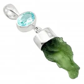 Stříbrný přívěšek s vltavínem