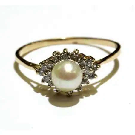 14 kt zlatý prsten s perlou a brilianty