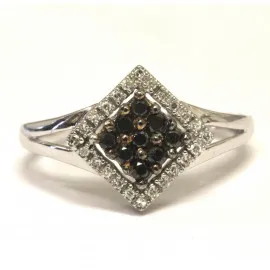 14 kt zlatý prsten s brilianty