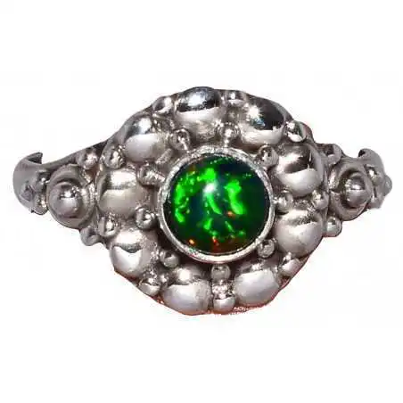 Stříbrný prsten s opálem