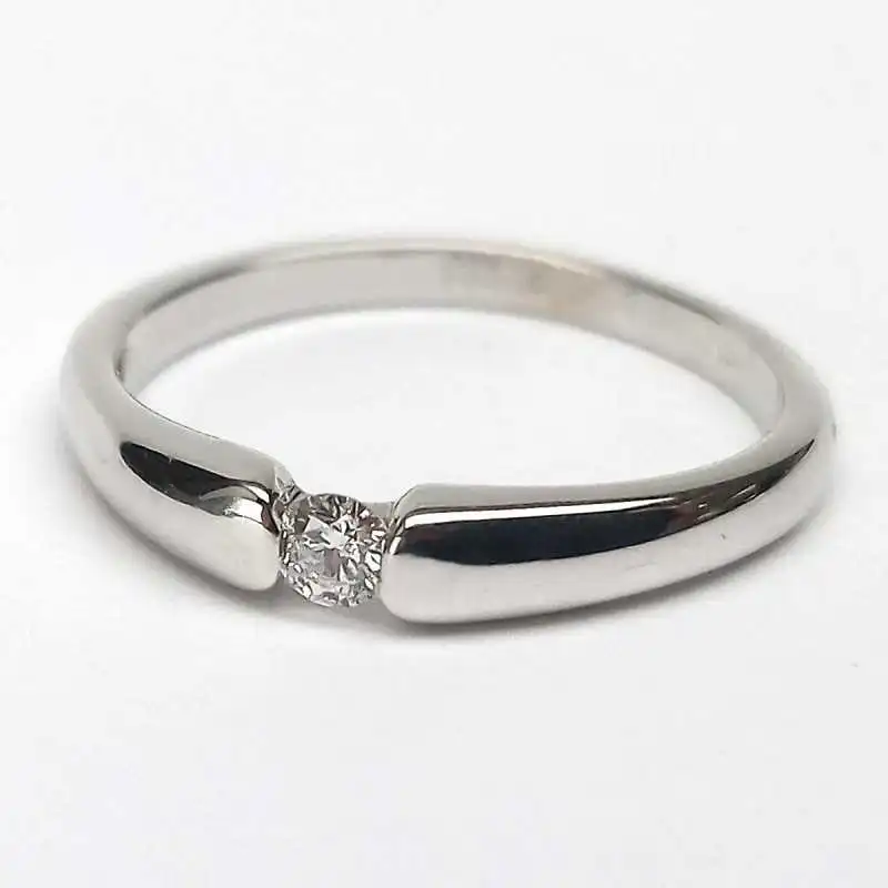 14 kt zlatý prsten s briliantem 0.10 kt