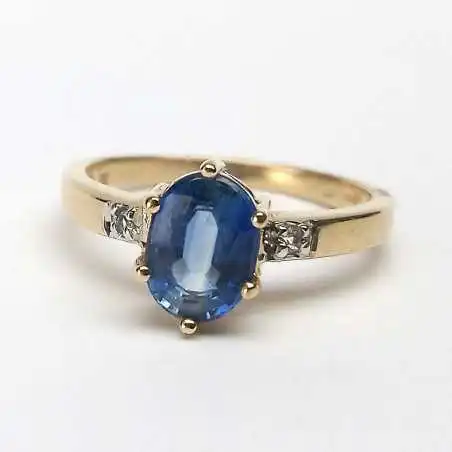 14 kt zlatý prsten se spinelem