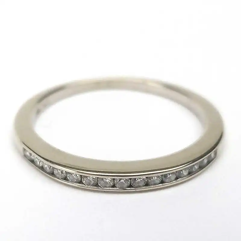 14 kt zlatý prsten s brilianty