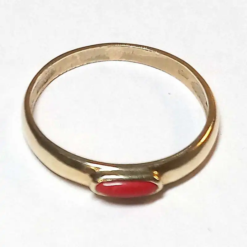 14 kt zlatý prsten s mořským korálem