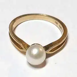14 kt zlatý prsten s perlou