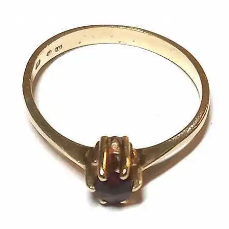 14 kt zlatý prsten s českým granátem